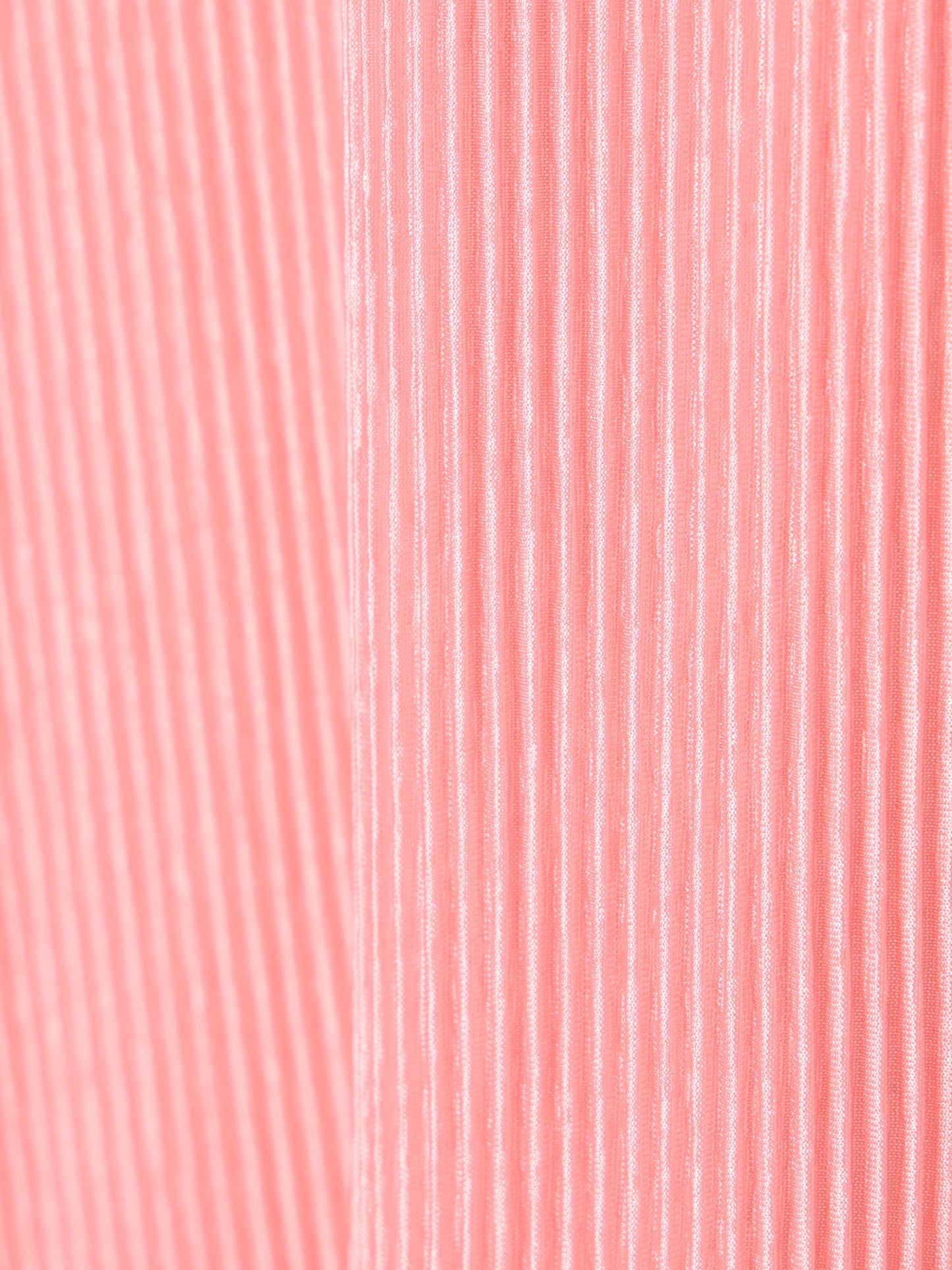 絲感百褶側開衩背心  Silky Pleats Side-Slit Tank Top