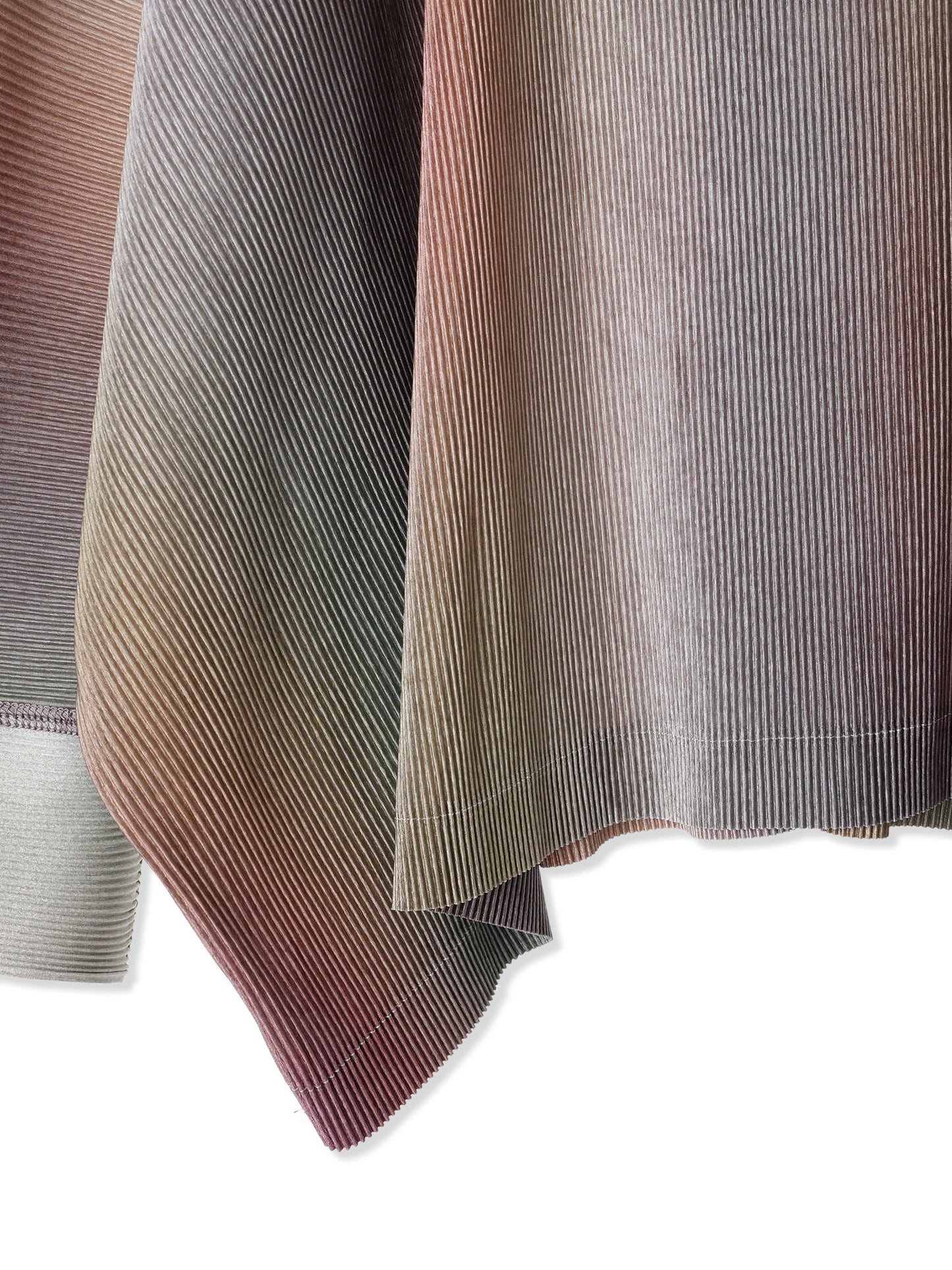 絲感百褶印花寬版 T 恤  Silky Pleats Printed Oversized T-Shirt